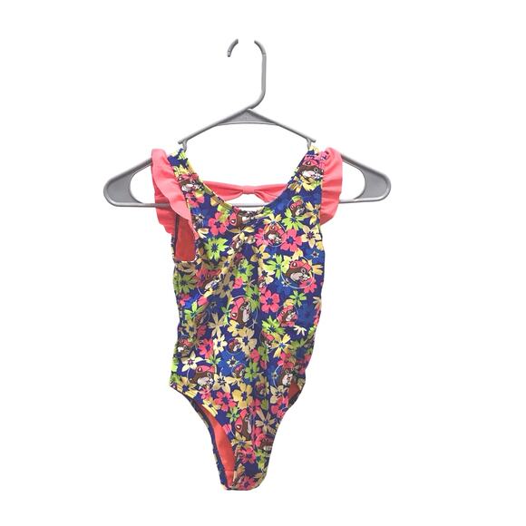 Bucees Other - Bucees swimsuit size 4T